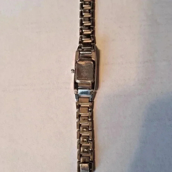 Luxe Diamond Watch EUC New Battery - Picture 5 of 6